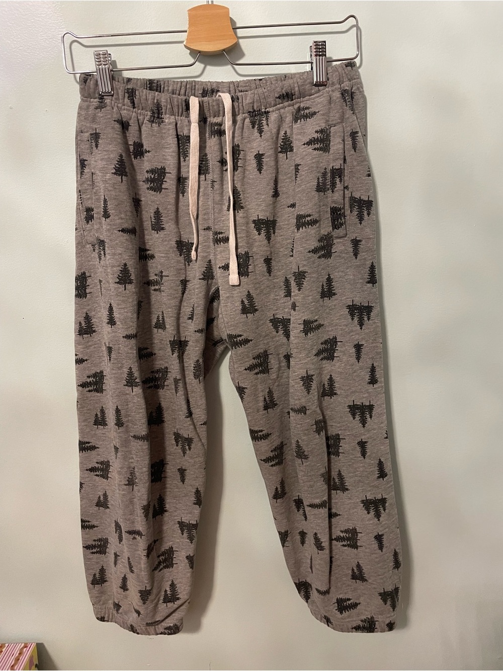Tree-Print Roots Capri Sweatpants